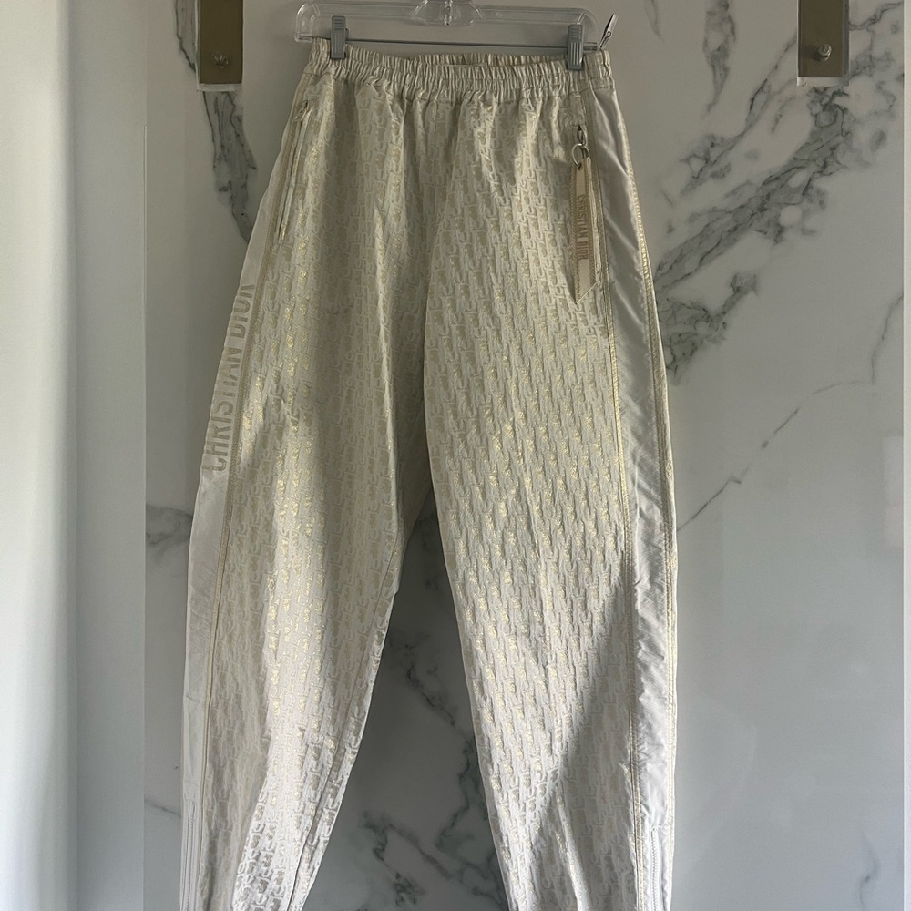 Christian Dior dressy sweat pant. Sz 6 oversized runs big.